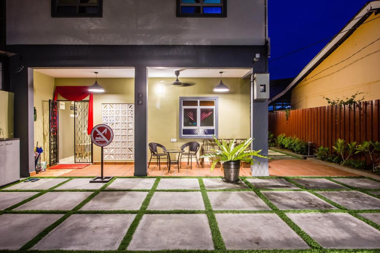 Explore 5Br Gardenhouse Retreats Butterworth Esterno foto