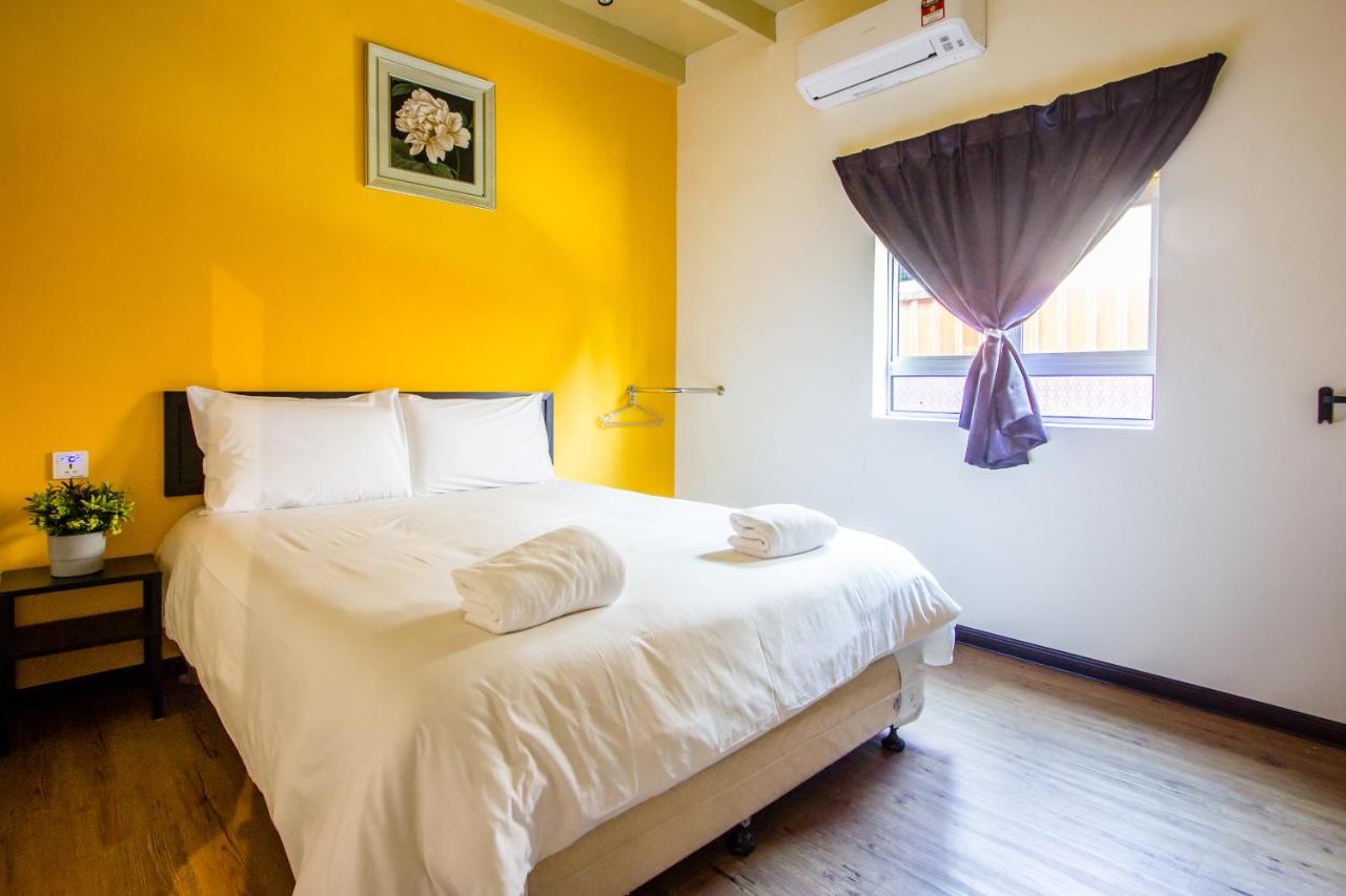Explore 5Br Gardenhouse Retreats Butterworth Esterno foto