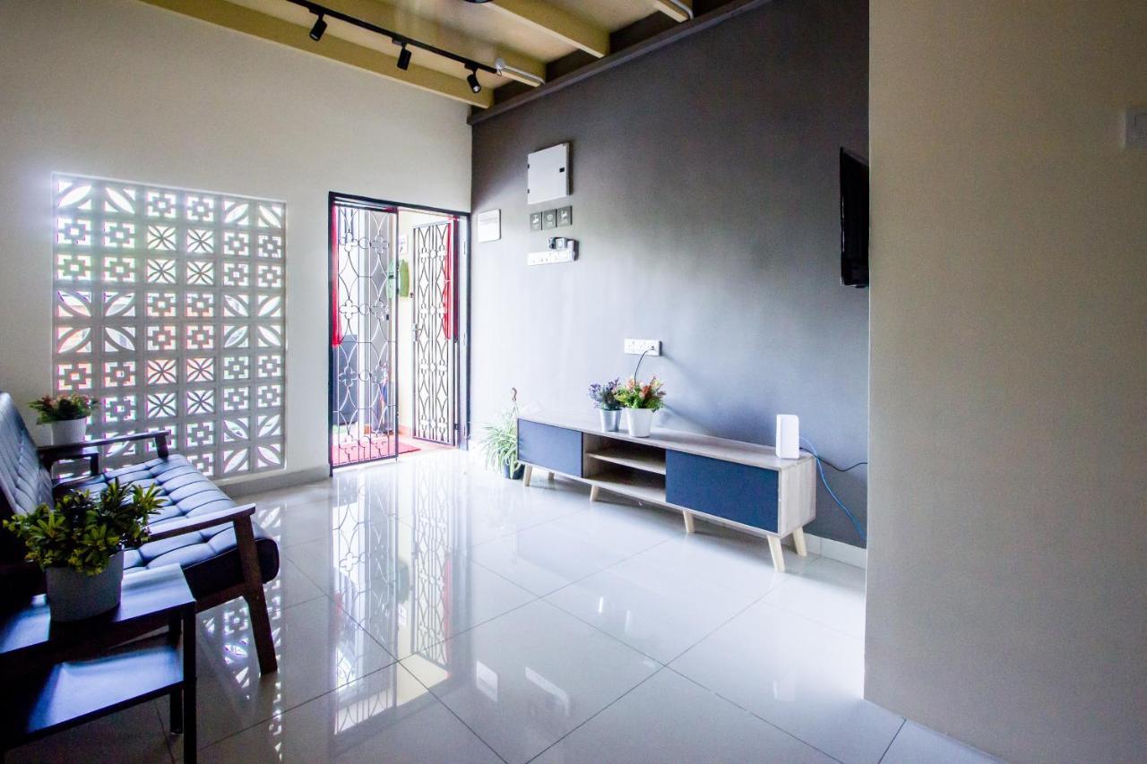 Explore 5Br Gardenhouse Retreats Butterworth Esterno foto